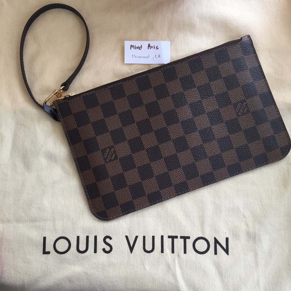 ❌sold❌New LV nvf Damier wristlet pouch clutch